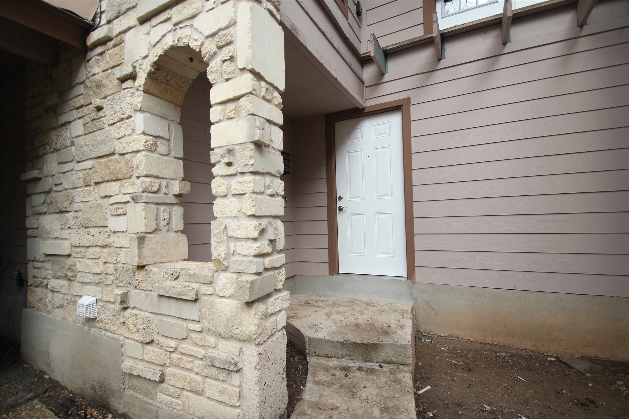 1712 Cinnamon Path, Unit A Austin, TX 78704 - Photo 29 of 33