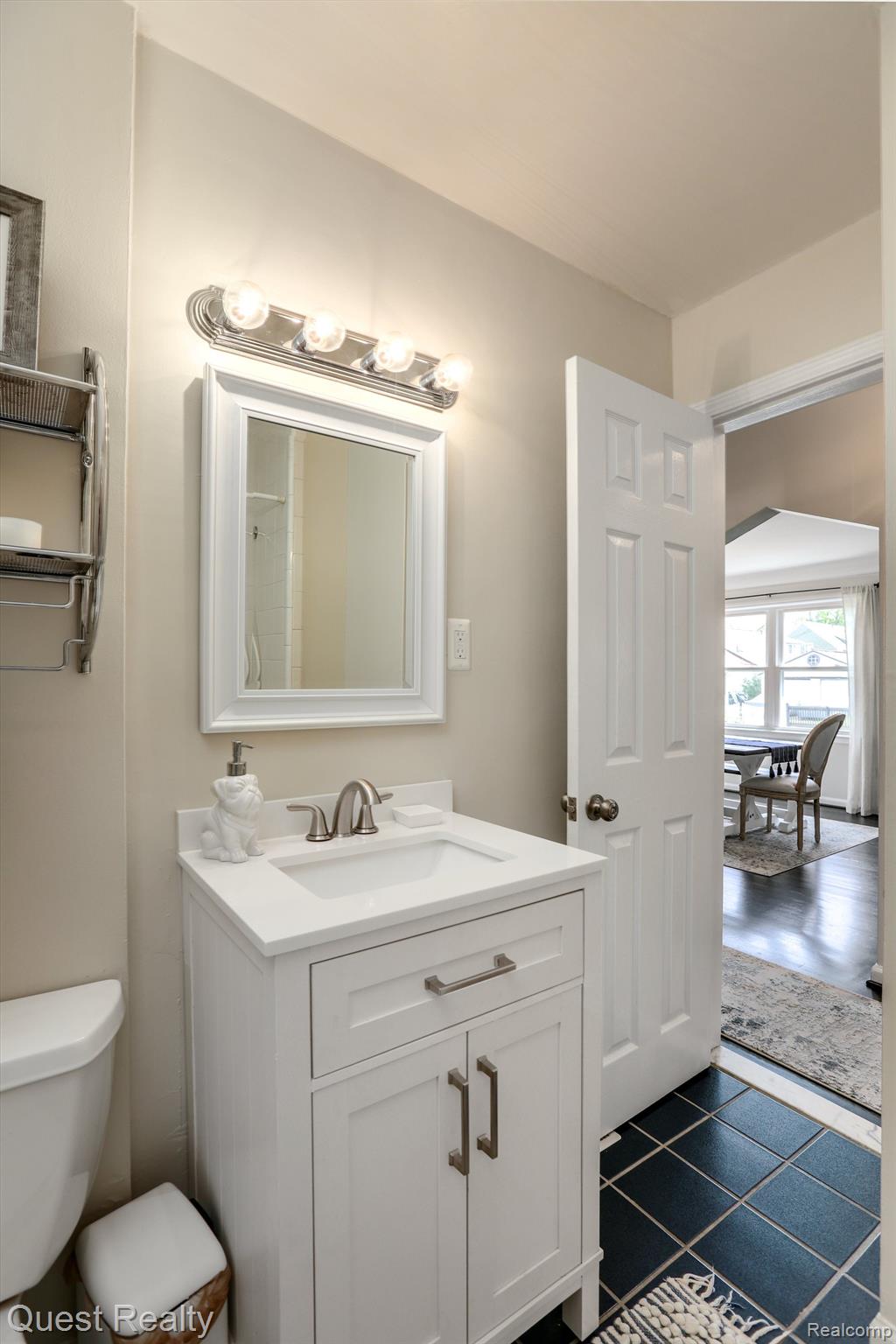 1850 Cambridge Road Berkley, MI 48072 - Photo 20 of 42 full updated bath #1