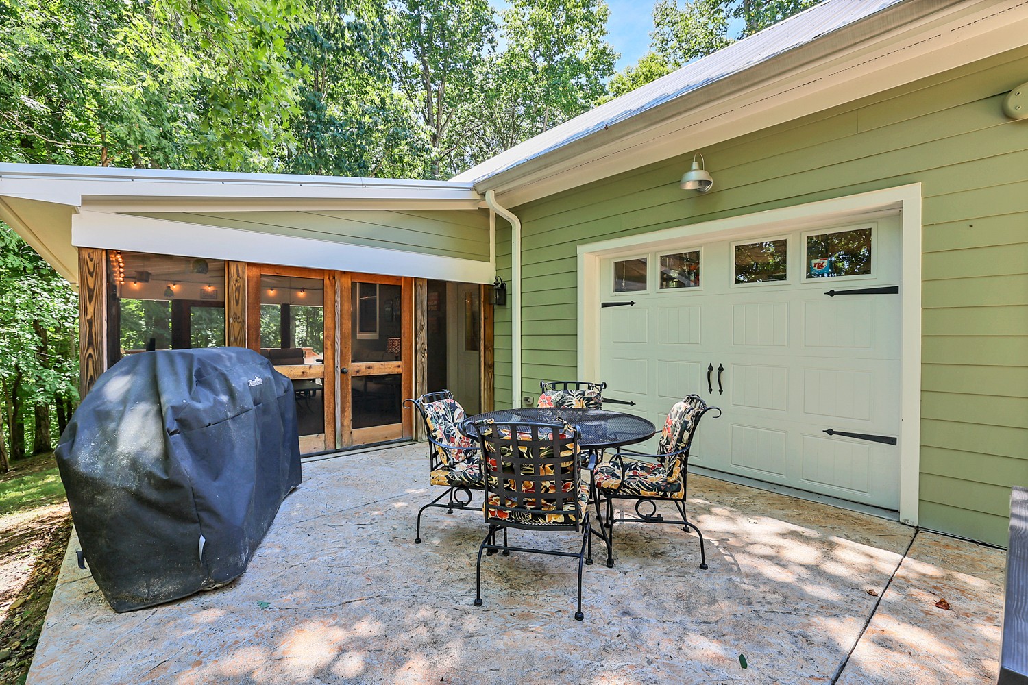 5536 Boy Scout Road Franklin, TN 37064 - Photo 47 of 61 a view of a patio with table and chairs