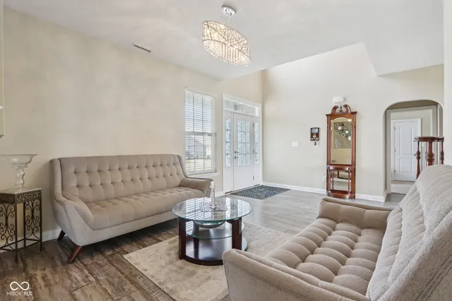 $549,900 | 818 Declaration Drive, Pittsboro, IN 46167