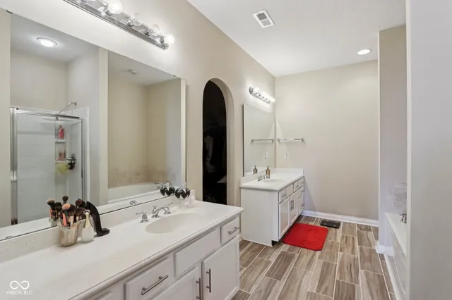 $549,900 | 818 Declaration Drive, Pittsboro, IN 46167