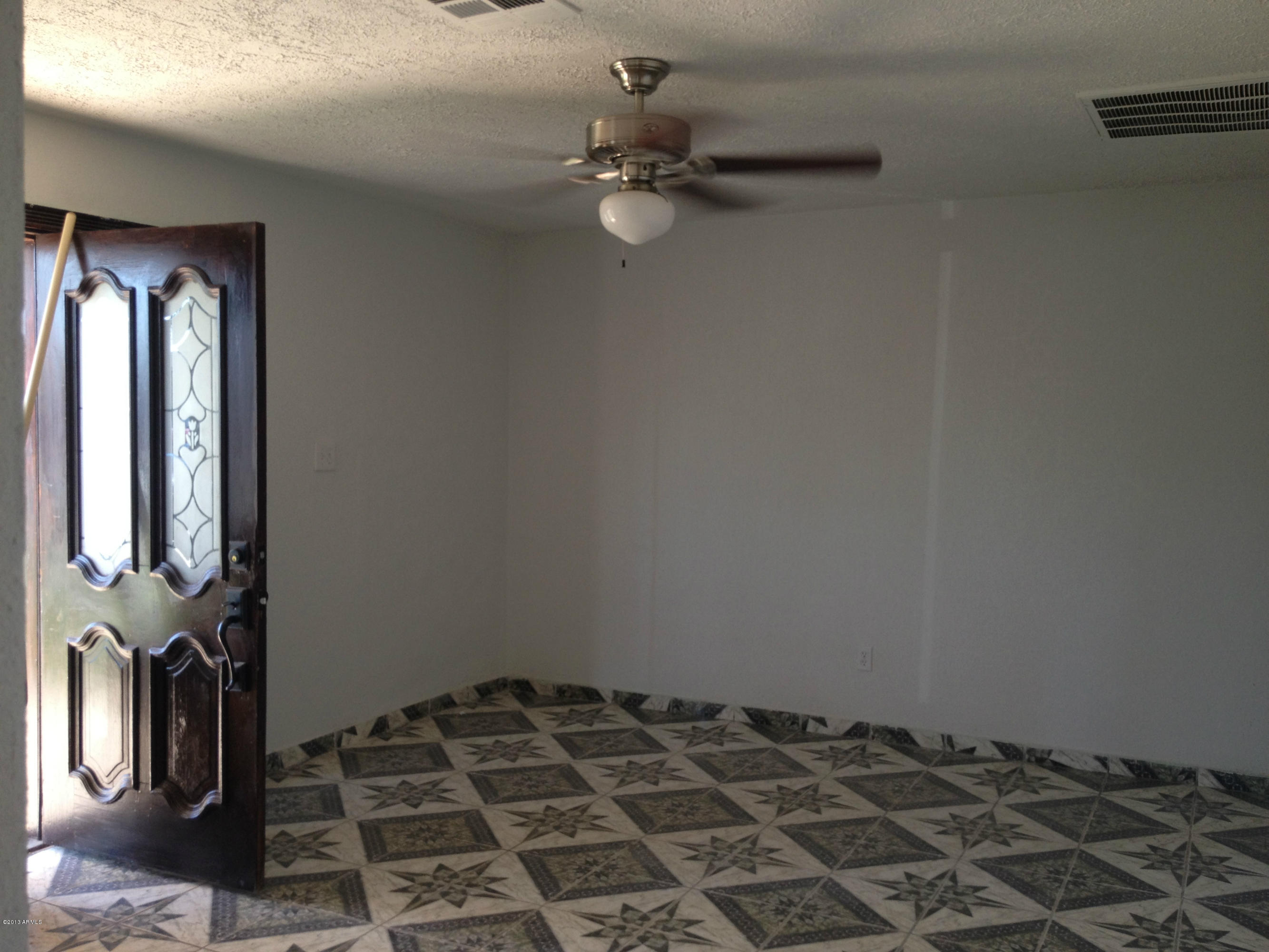 3613 West Coronado Road Phoenix, AZ 85009 - Photo 13 of 19 IMG_2151