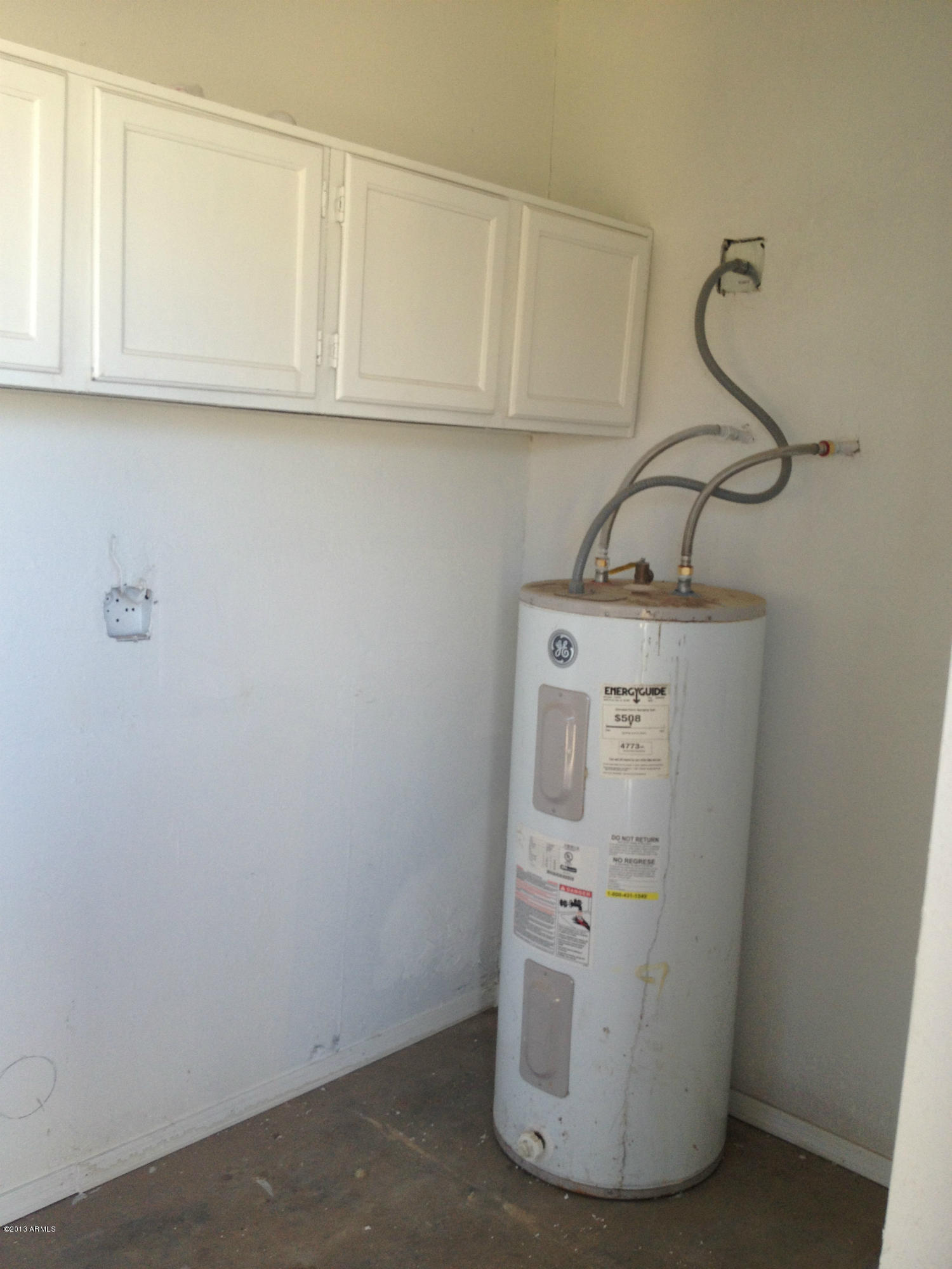 3613 West Coronado Road Phoenix, AZ 85009 - Photo 19 of 19 Laundry