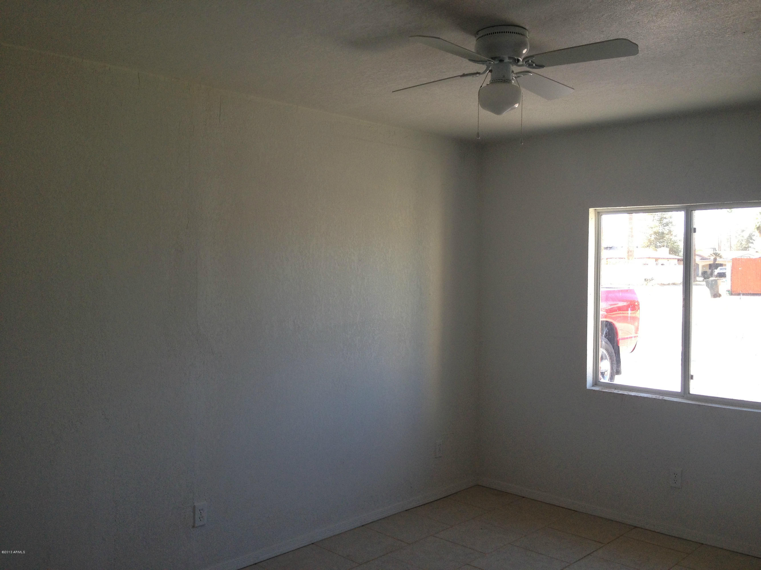 3613 West Coronado Road Phoenix, AZ 85009 - Photo 10 of 19 IMG_2143