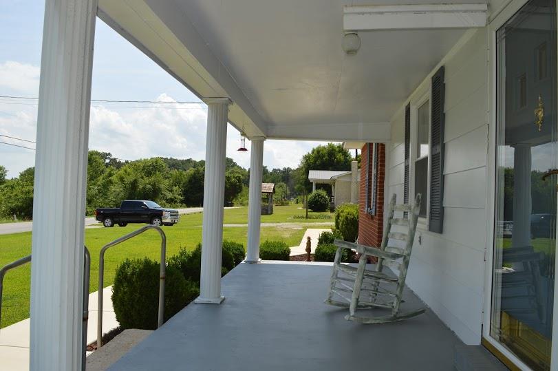 1087 Beth Page Road Estill Springs, TN 37330 - Photo 4 of 30 Gallery Image 4