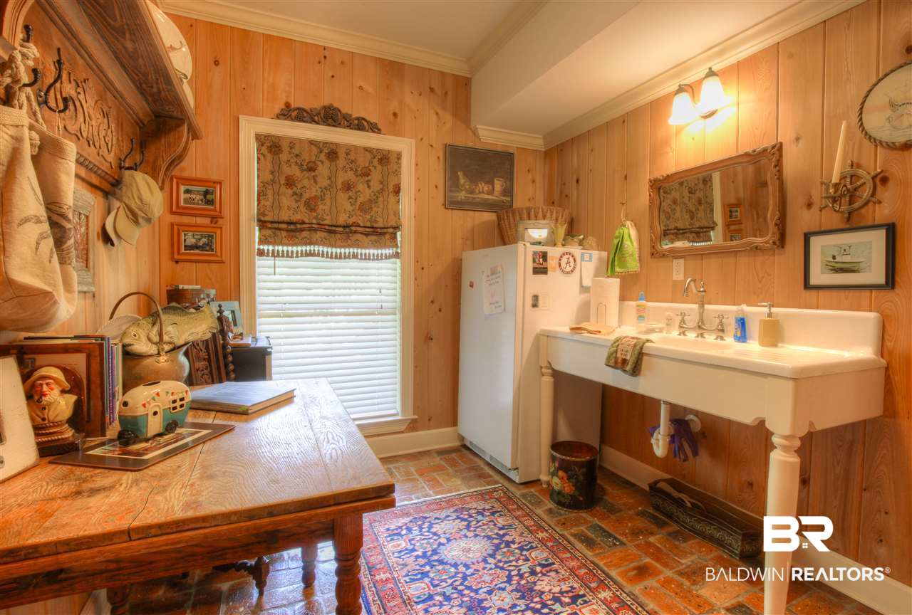 12495 A Myrtle Street Fairhope, AL 36532 - Photo 10 of 43 mudroom