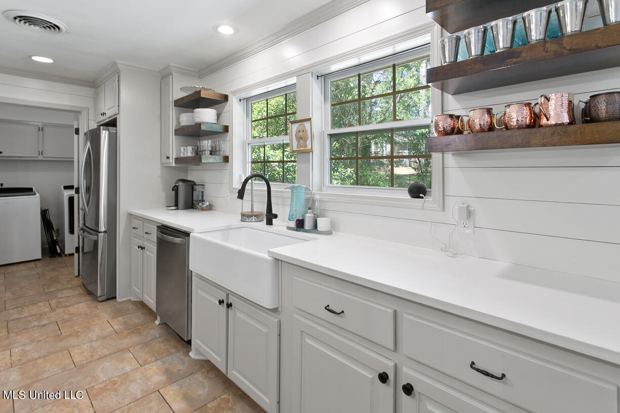 4132 Comanche Drive Jackson, MS 39211 - Photo 11 of 28 4132 Commanche final-10