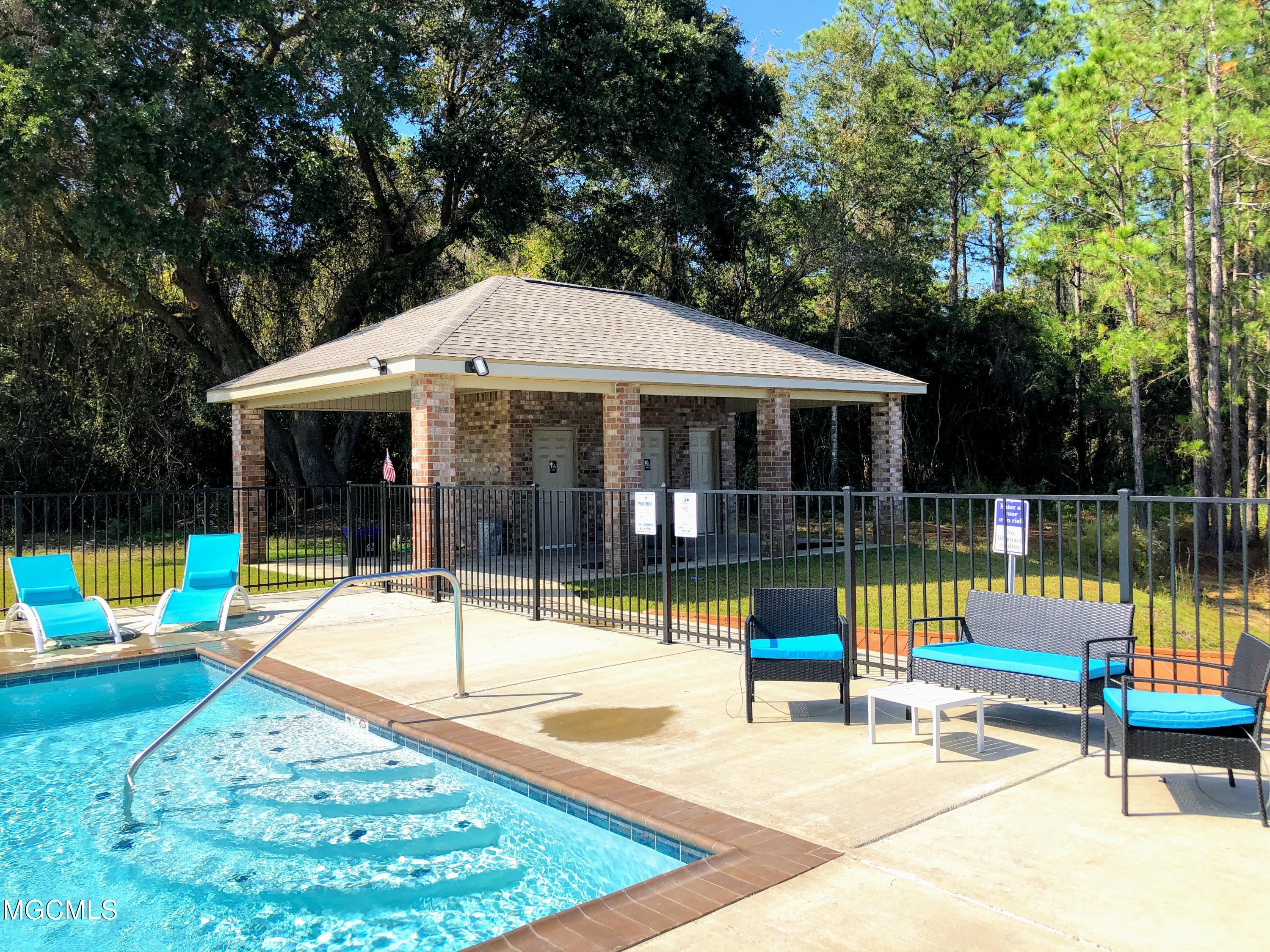 6234 Roxanne Way Biloxi, MS 39532 - Photo 17 of 28 amenity center