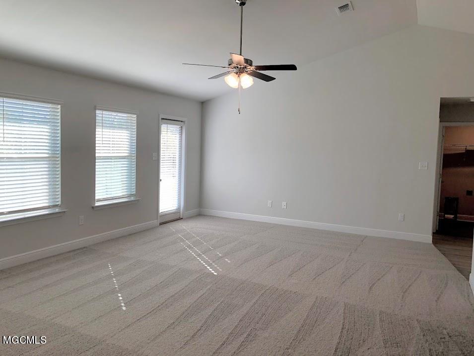 6234 Roxanne Way Biloxi, MS 39532 - Photo 9 of 28 Great room