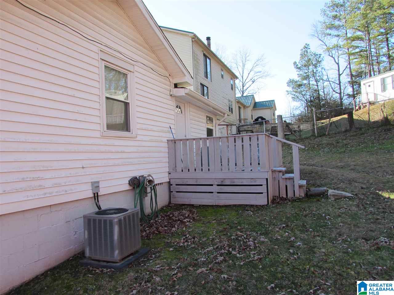 413 50th Street Anniston, AL 36206 - Photo 4 of 23