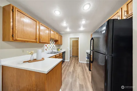 $369,950 | 1302 3rd Street Southeast, Unit 1, Auburn, WA 98002