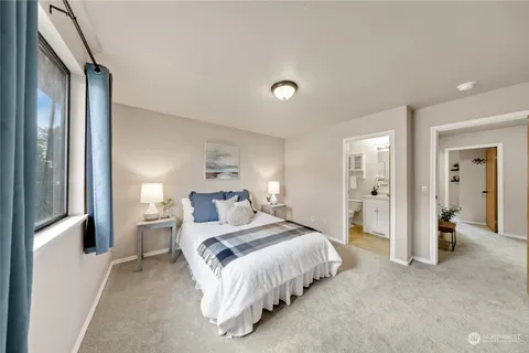 $369,950 | 1302 3rd Street Southeast, Unit 1, Auburn, WA 98002