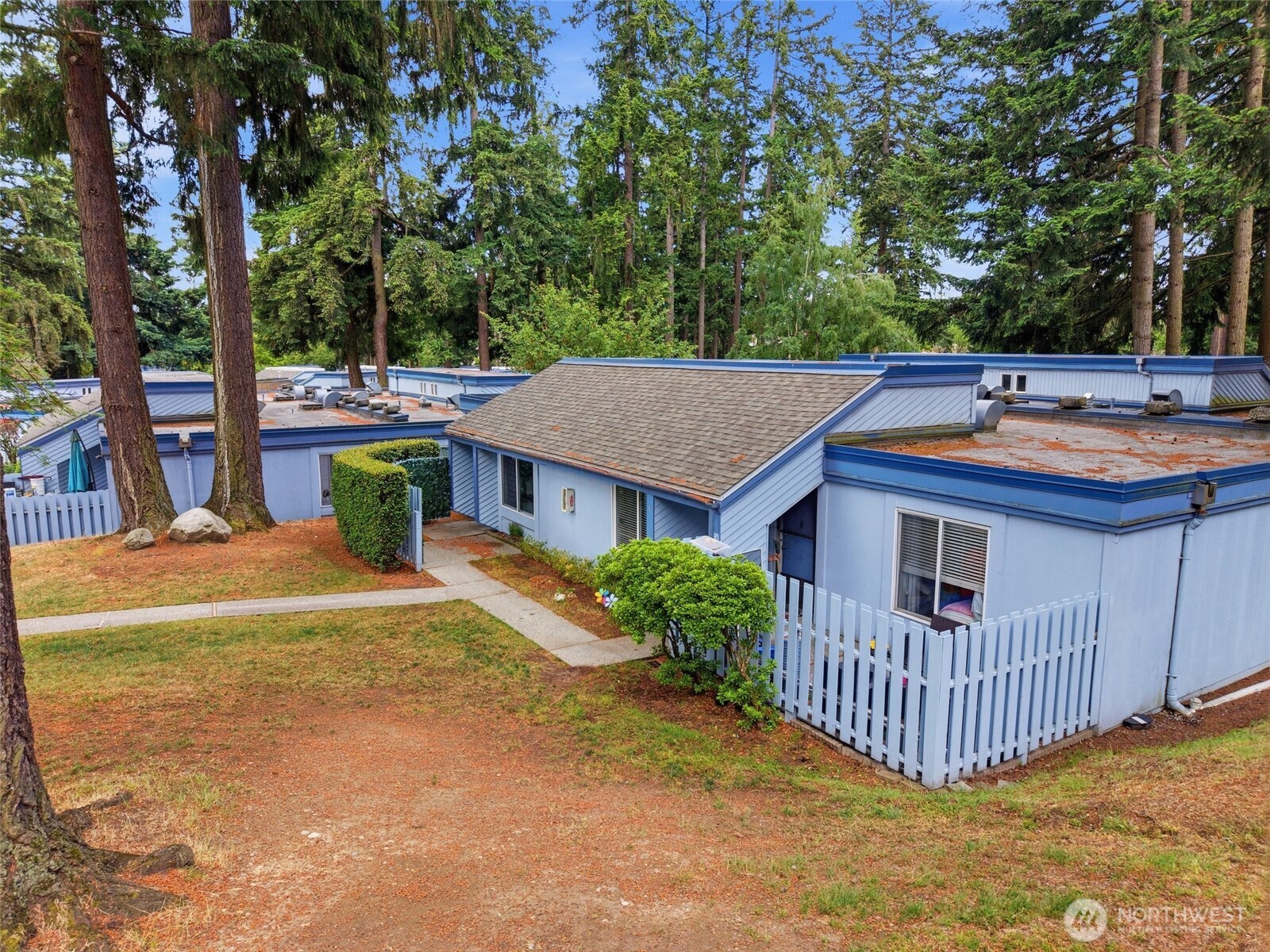 4308 Northeast Sunset Boulevard, Unit V3 Renton, WA 98059 - Photo 1 of 35