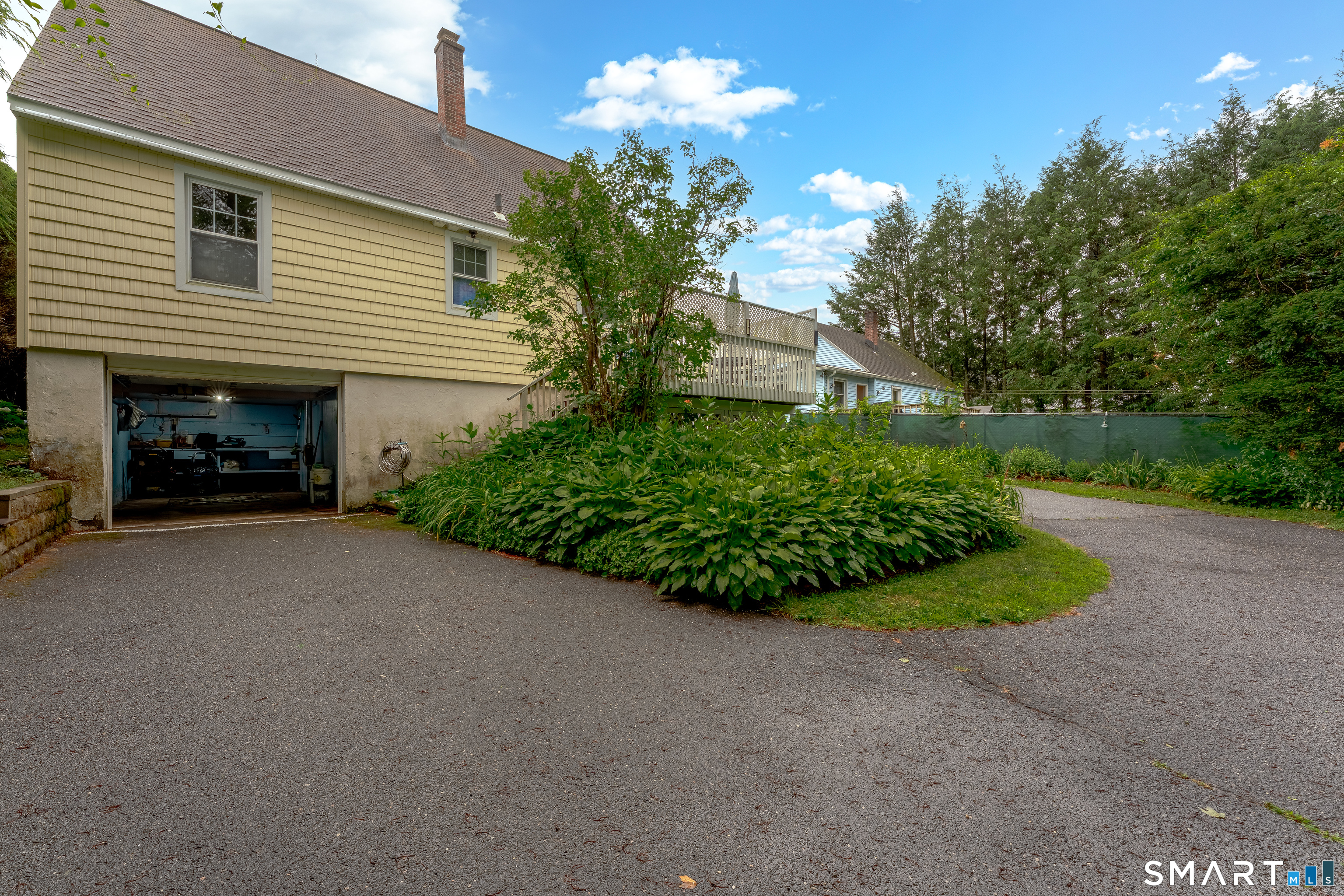 237 Alexander Avenue Waterbury, CT 06705 - Photo 30 of 31