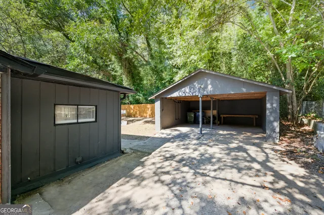 $2,650 | 2541 Santa Barbara Drive Northwest, Atlanta, GA 30318