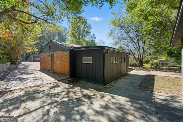 $2,650 | 2541 Santa Barbara Drive Northwest, Atlanta, GA 30318