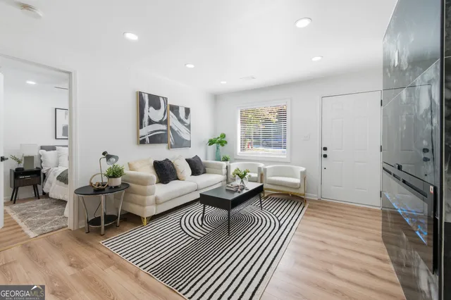 $2,650 | 2541 Santa Barbara Drive Northwest, Atlanta, GA 30318