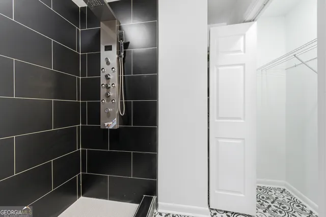 $2,650 | 2541 Santa Barbara Drive Northwest, Atlanta, GA 30318