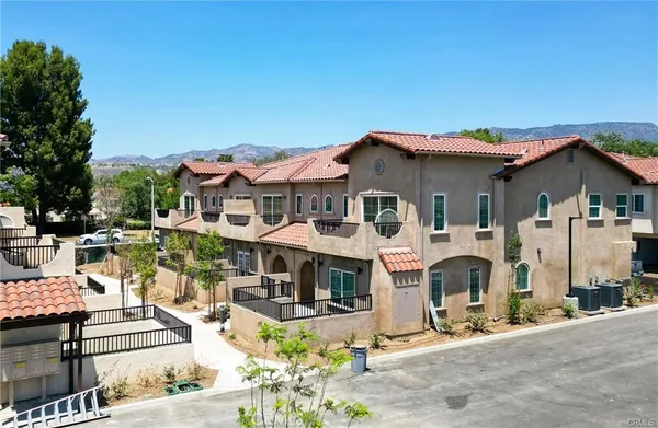 $749,000 | 5502 East Los Angeles Avenue, Unit 3, Simi Valley, CA 93063