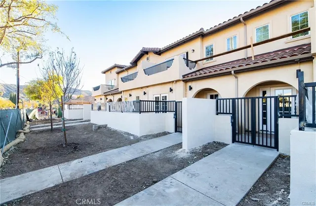 $749,000 | 5502 East Los Angeles Avenue, Unit 3, Simi Valley, CA 93063