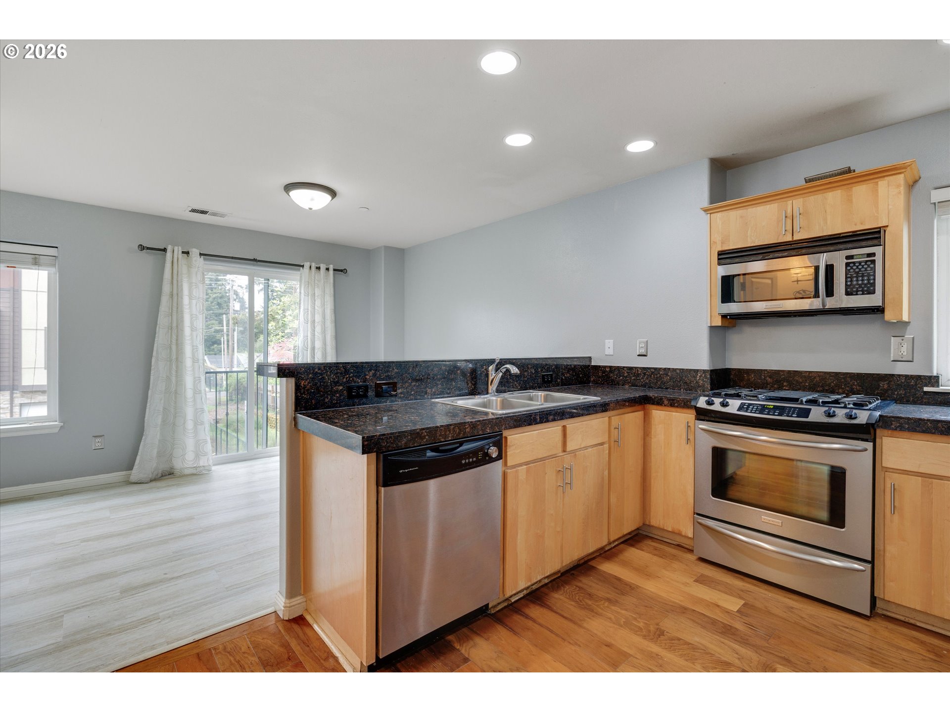 2852 Southwest Tranquility Terrace Beaverton, OR 97003 - Photo 6 of 32