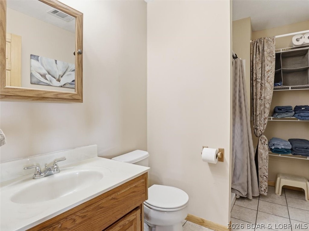 21756 Flippin Road Warsaw, MO 65355 - Photo 24 of 66 Bathroom 1