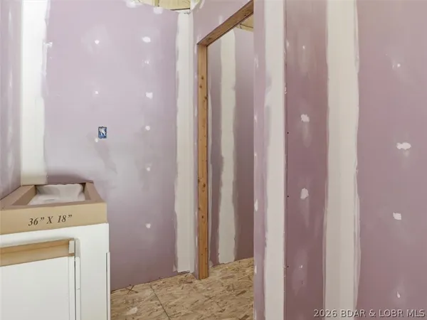 $1,575,000 | 21756 Flippin Road, Warsaw, MO 65355