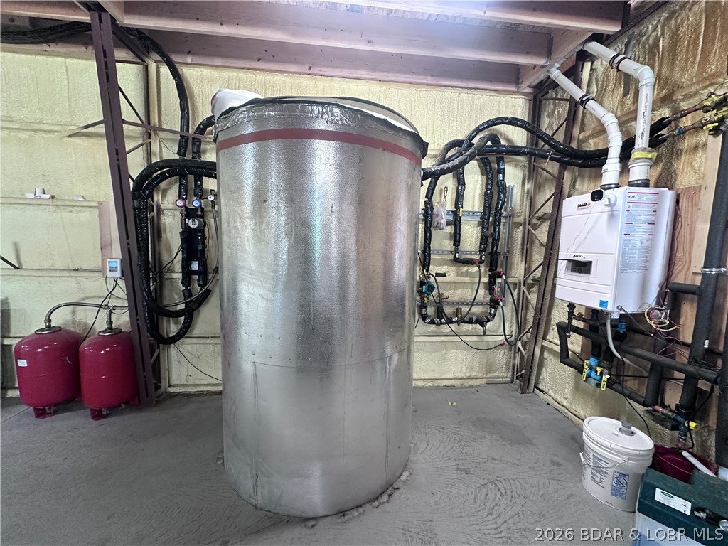 21756 Flippin Road Warsaw, MO 65355 - Photo 54 of 66 Water system for heated floors in hangar