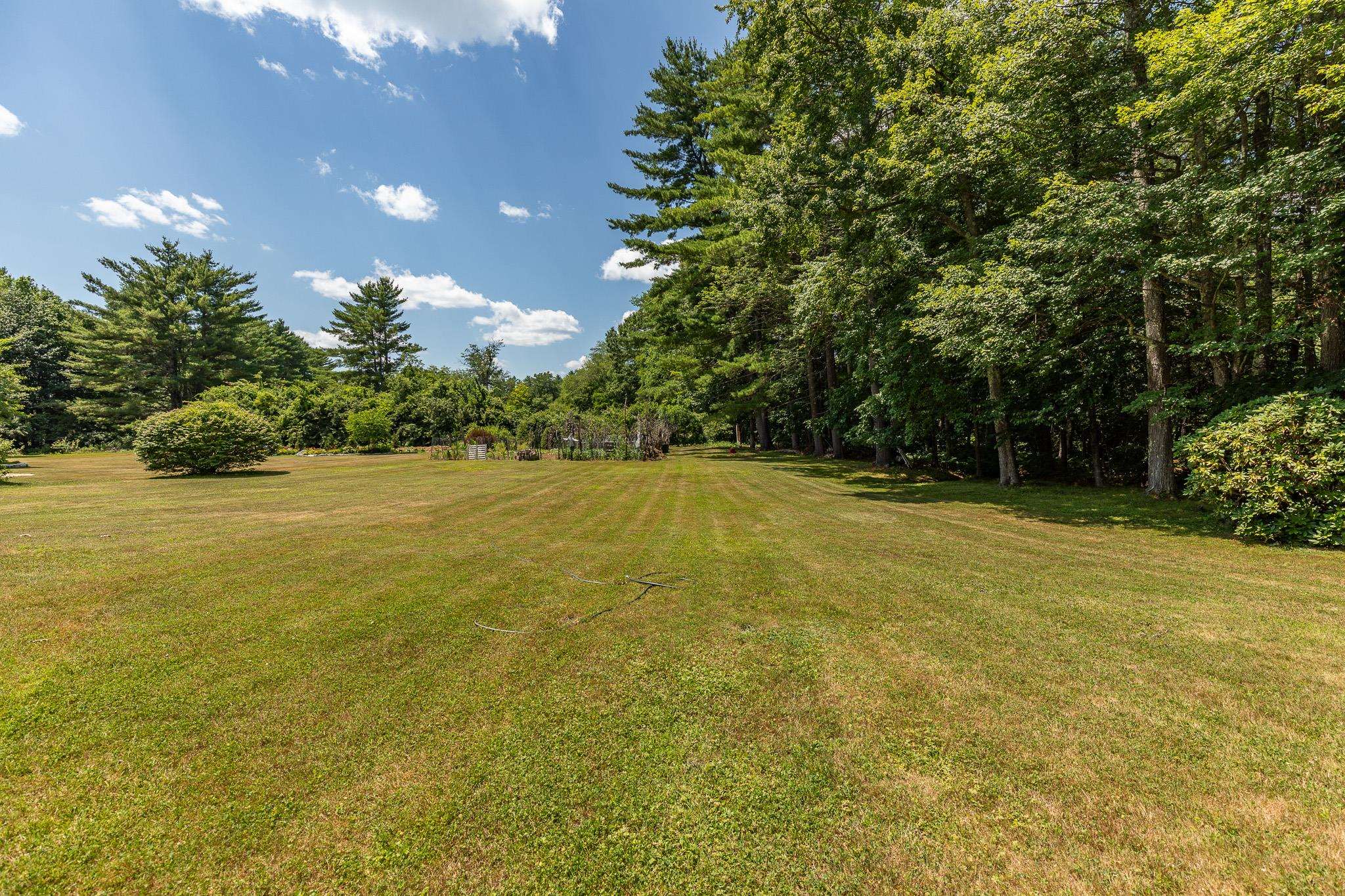 35 Shaker Road Concord, NH 03301 - Photo 2 of 47