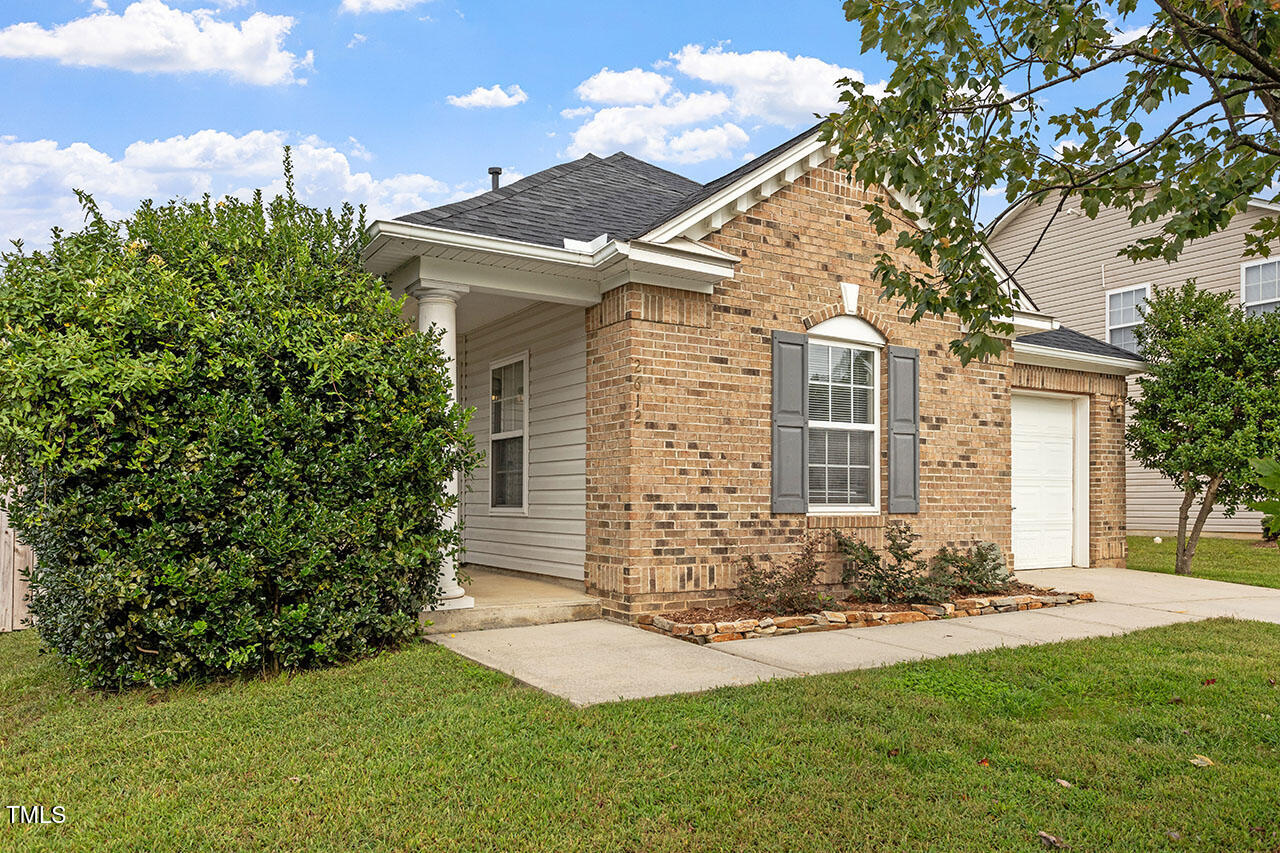 2612 Quarry Springs Road Raleigh, NC 27610 - Photo 3 of 30 2612 Quarry Springs Road_03