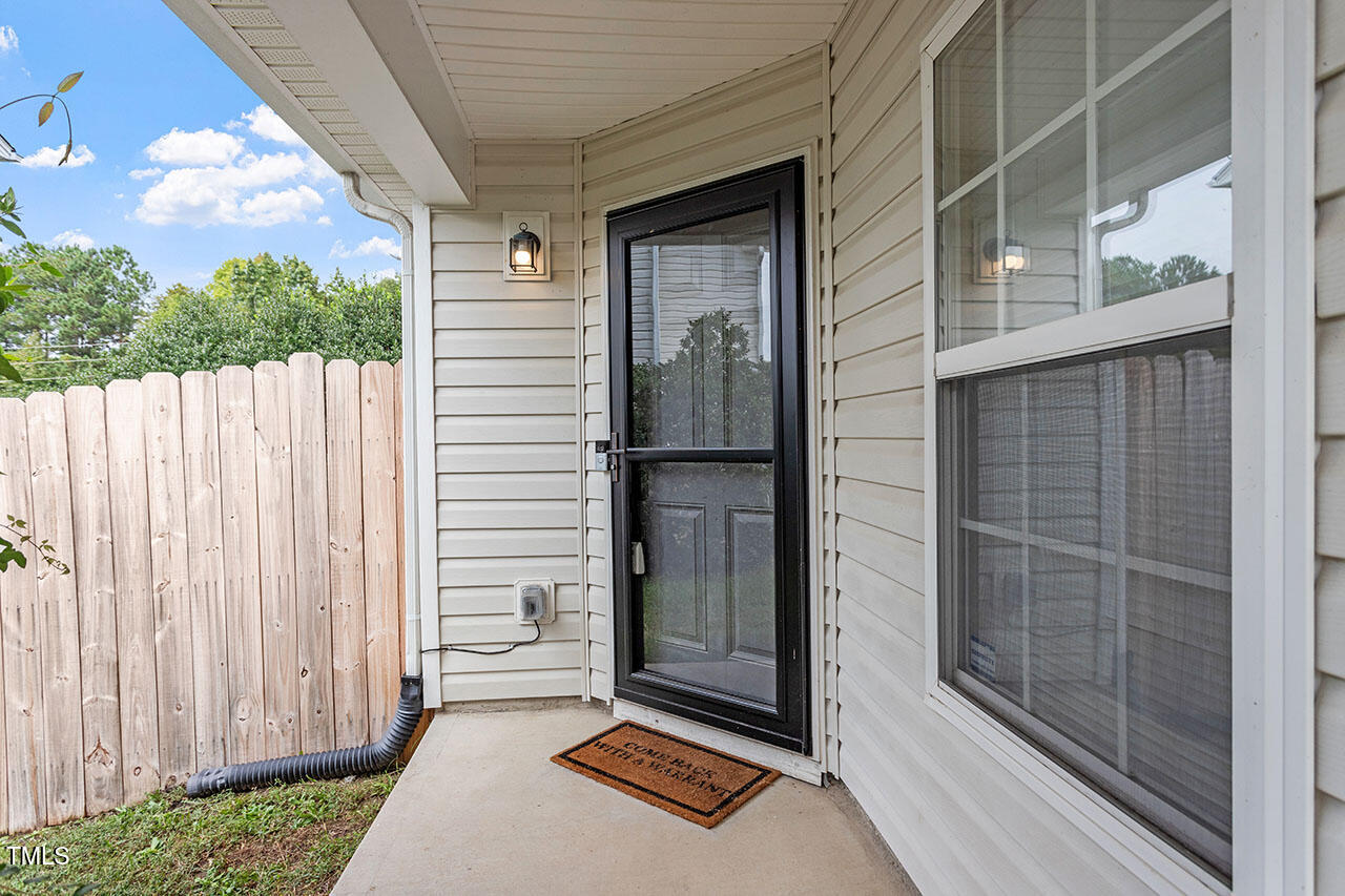 2612 Quarry Springs Road Raleigh, NC 27610 - Photo 4 of 30 2612 Quarry Springs Road_04