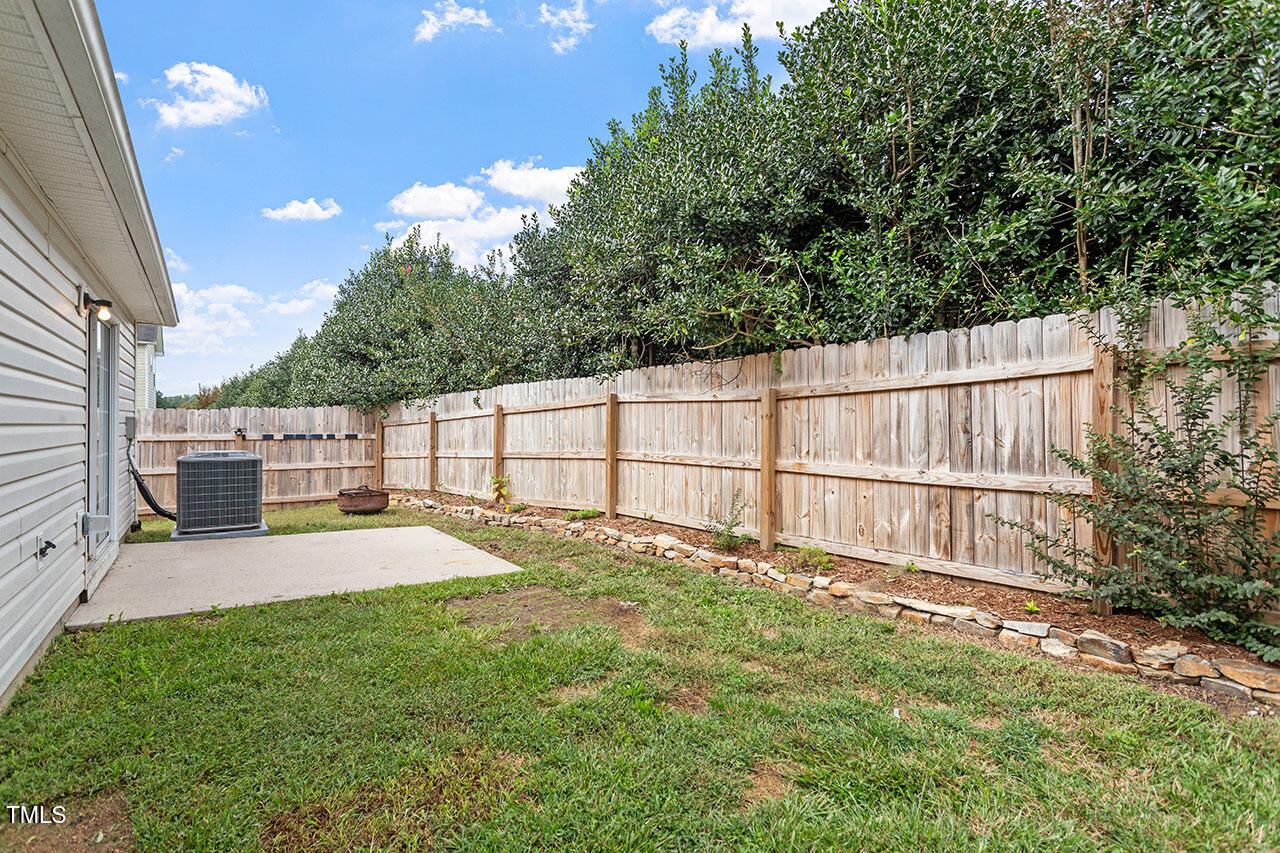 2612 Quarry Springs Road Raleigh, NC 27610 - Photo 7 of 30 2612 Quarry Springs Road_07