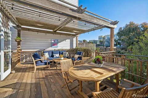 $1,385,000 | 854 47th Avenue, San Francisco, CA 94121