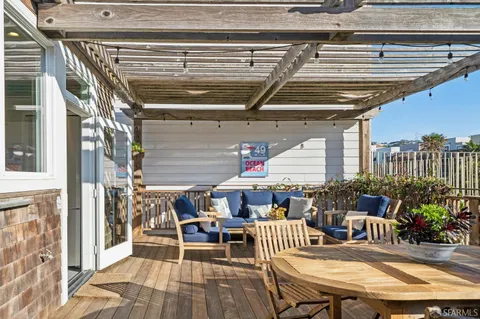 $1,385,000 | 854 47th Avenue, San Francisco, CA 94121