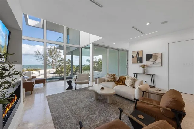 $4,395,000 | 115 North Bay Boulevard, Anna Maria, FL 34216