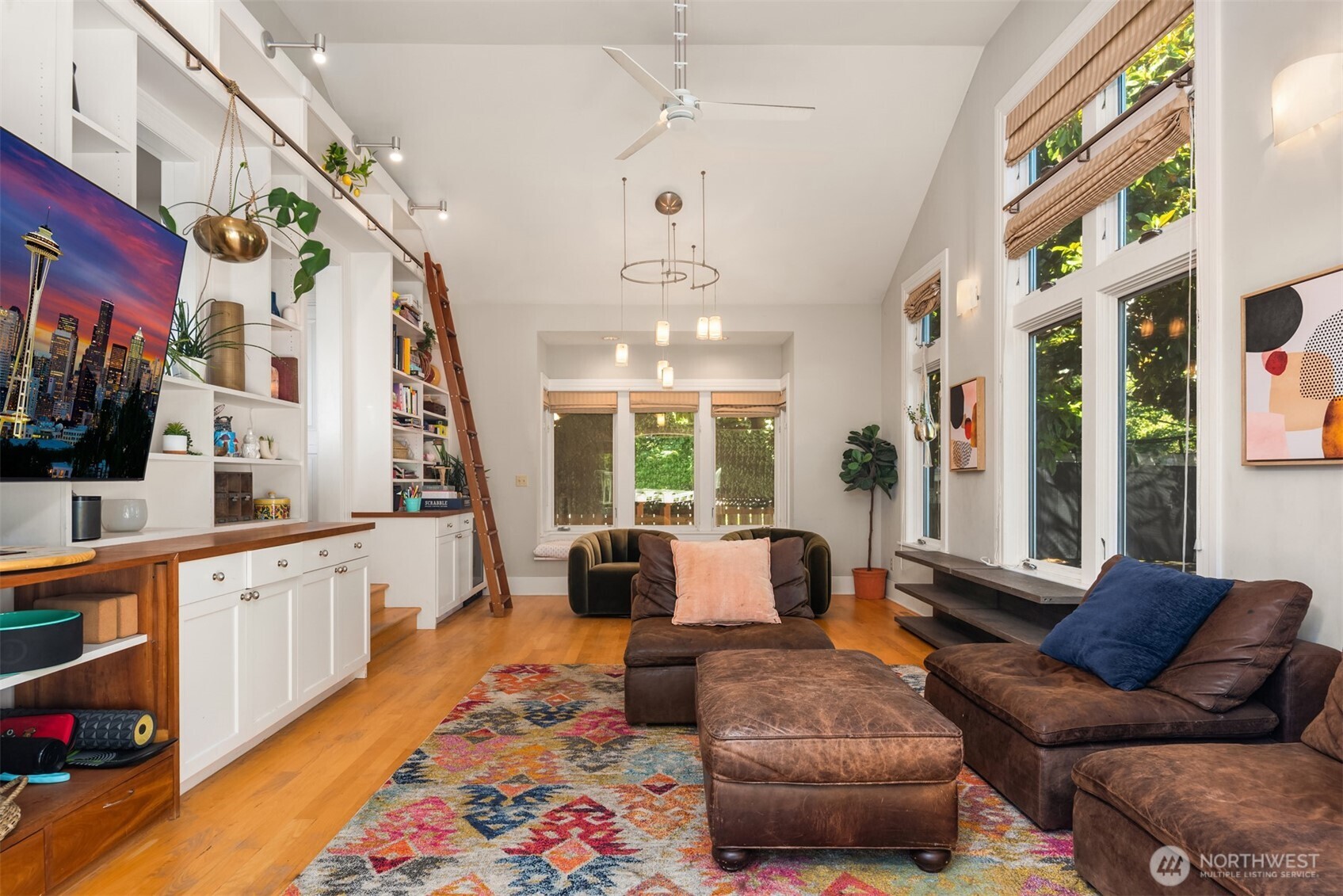 1012 2nd Avenue West Seattle, WA 98119 - Photo 15 of 39
