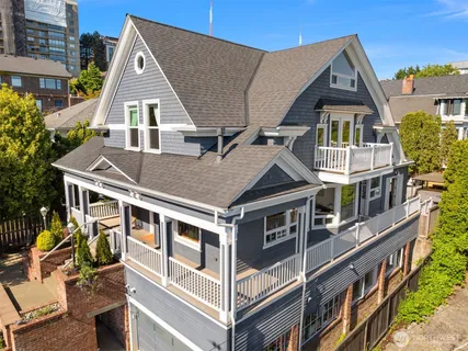 $2,600,000 | 1012 2nd Avenue West, Seattle, WA 98119