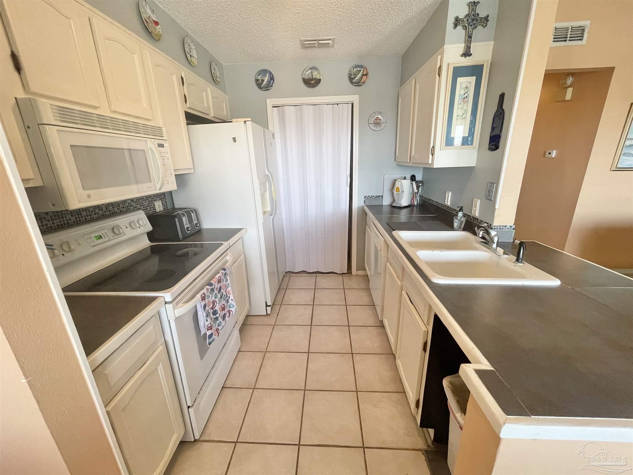 200 Pensacola Beach Road, Unit C6 Gulf Breeze, FL 32561 - Photo 10 of 36
