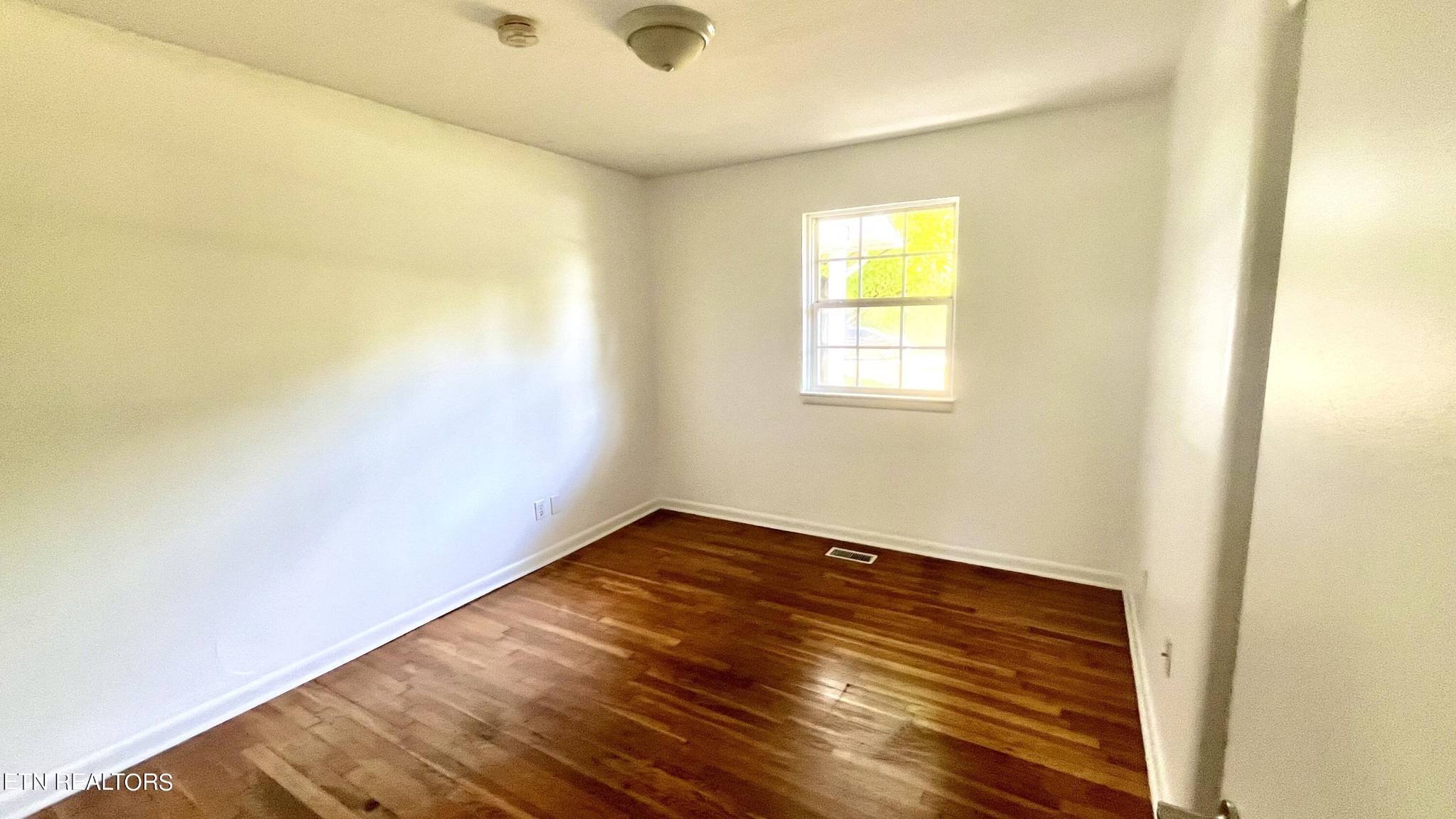 921 Patton Ferry Road Kingston, TN 37763 - Photo 14 of 18 Gallery Image 14