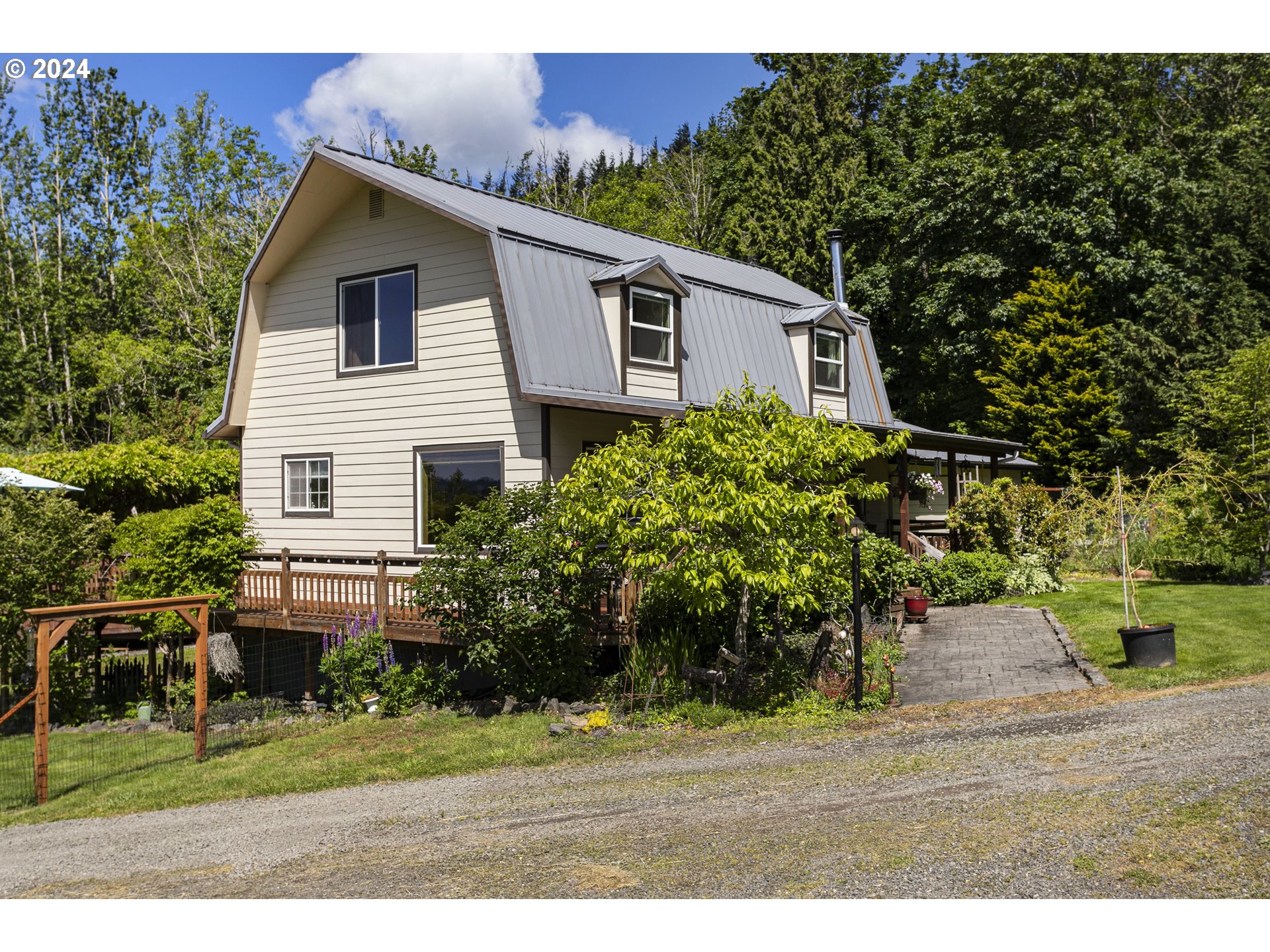 301 Northeast Lucas Road Troutdale, OR 97060 - Photo 26 of 46 Gallery Image 26