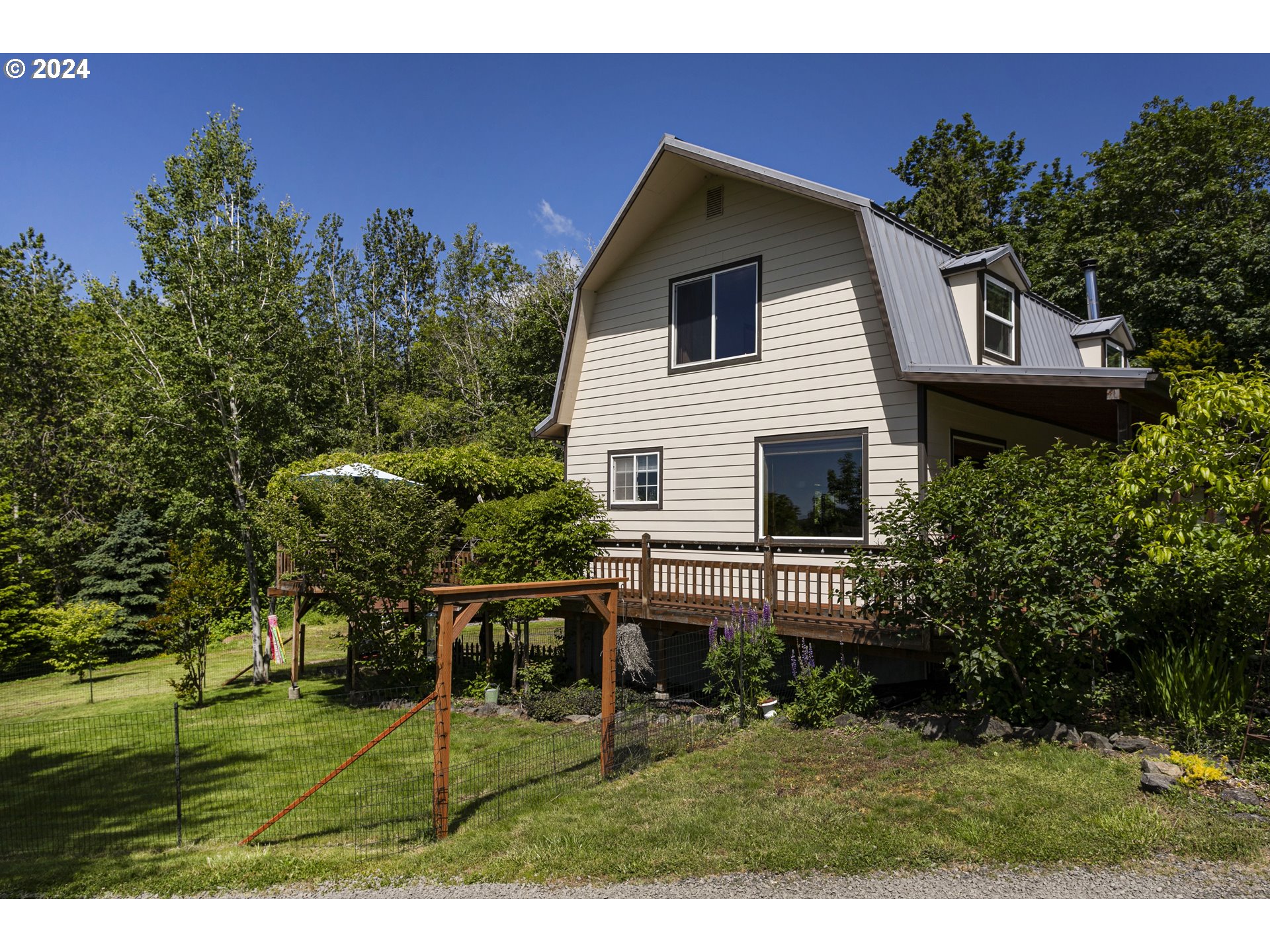 301 Northeast Lucas Road Troutdale, OR 97060 - Photo 28 of 46 Gallery Image 28