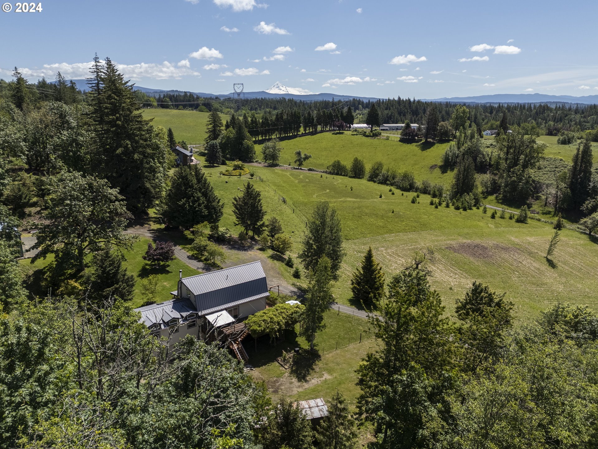 301 Northeast Lucas Road Troutdale, OR 97060 - Photo 39 of 46 Gallery Image 39