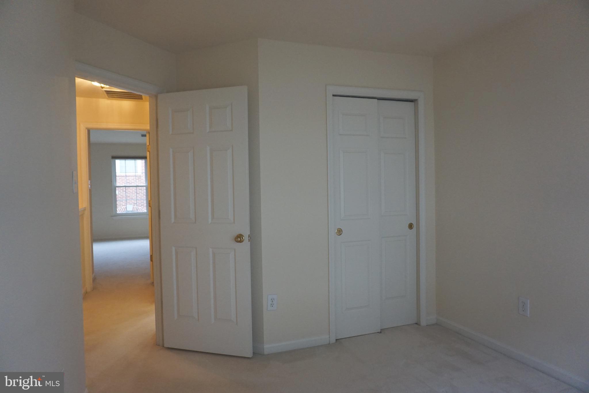 9724 Athletic Way Gaithersburg, MD 20878 - Photo 30 of 48