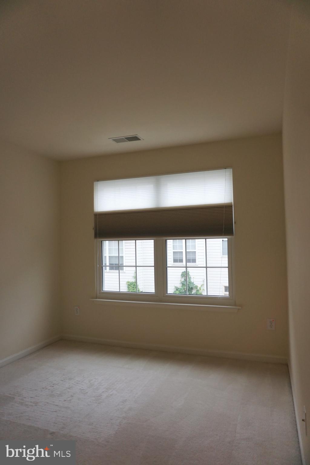 9724 Athletic Way Gaithersburg, MD 20878 - Photo 31 of 48