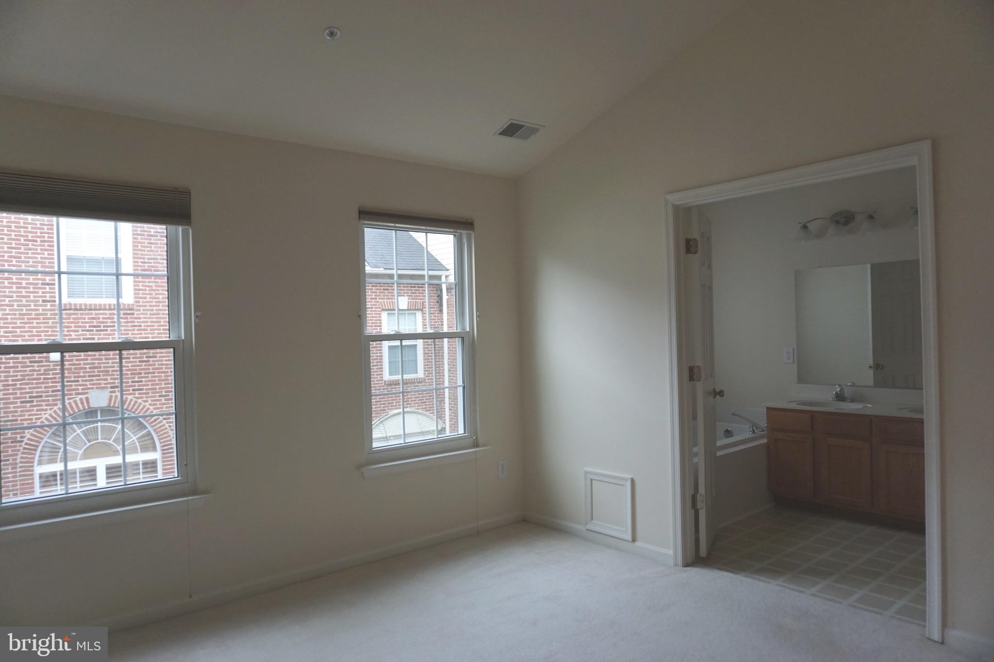 9724 Athletic Way Gaithersburg, MD 20878 - Photo 36 of 48