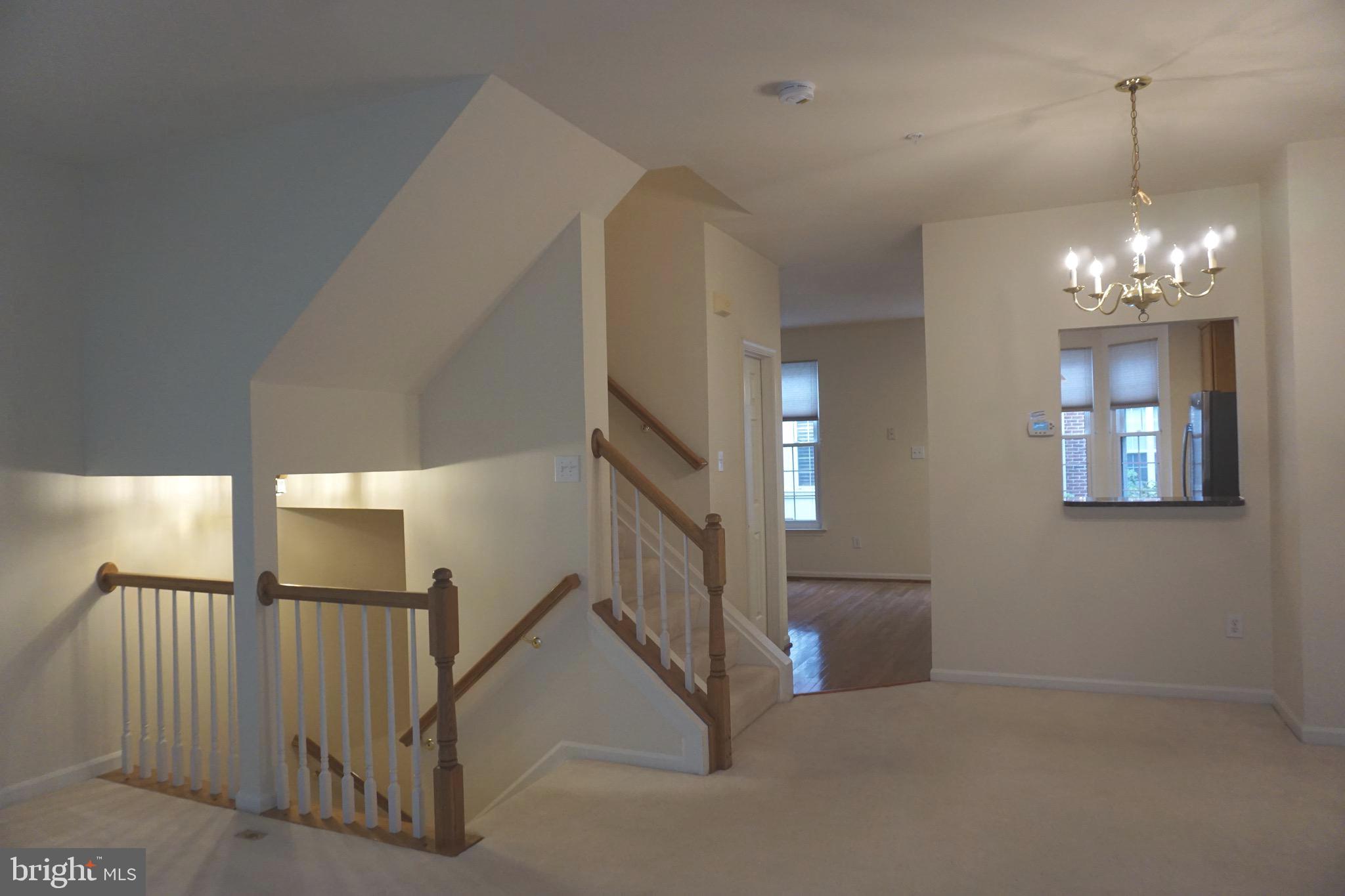 9724 Athletic Way Gaithersburg, MD 20878 - Photo 4 of 48