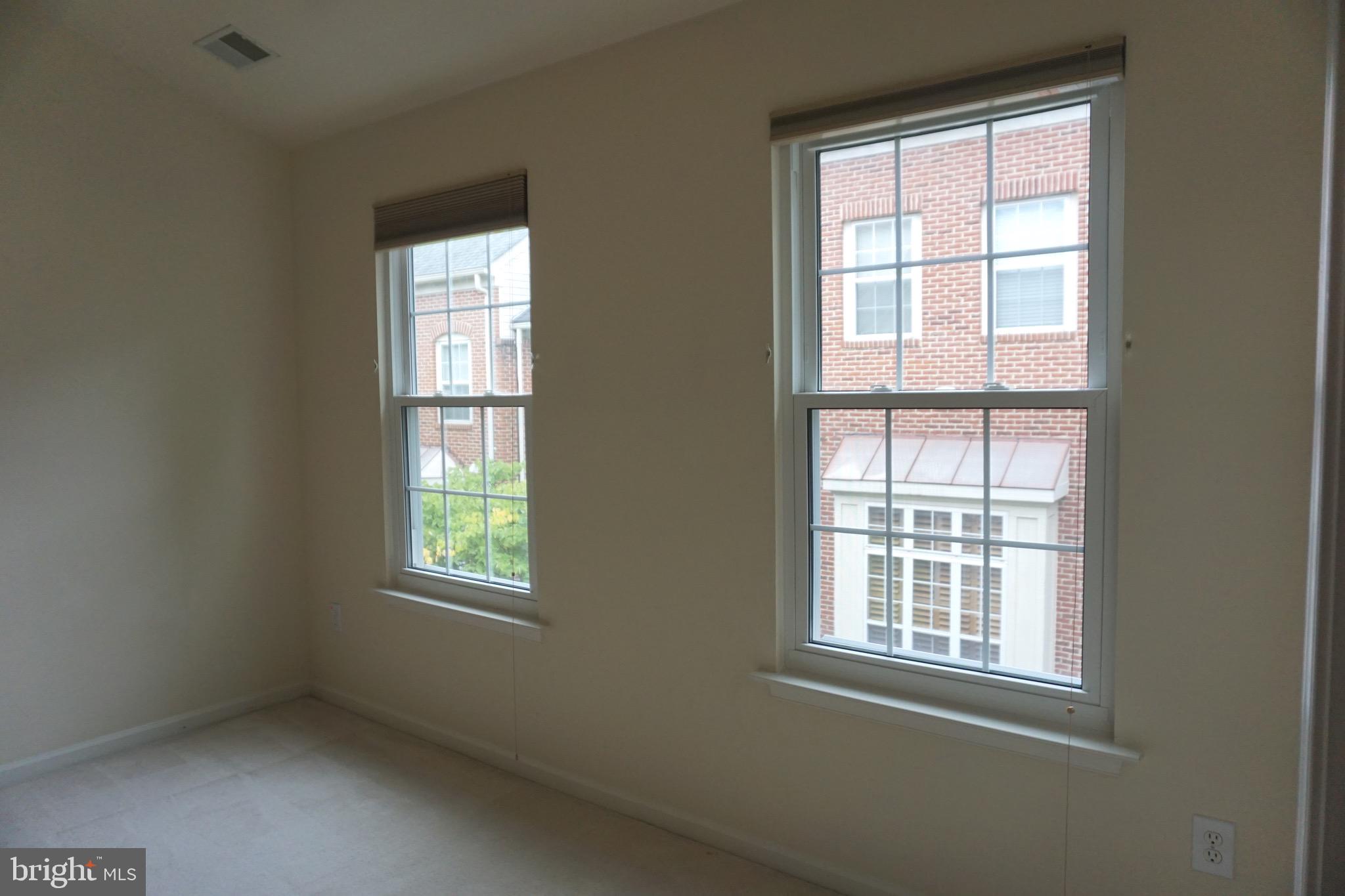9724 Athletic Way Gaithersburg, MD 20878 - Photo 41 of 48