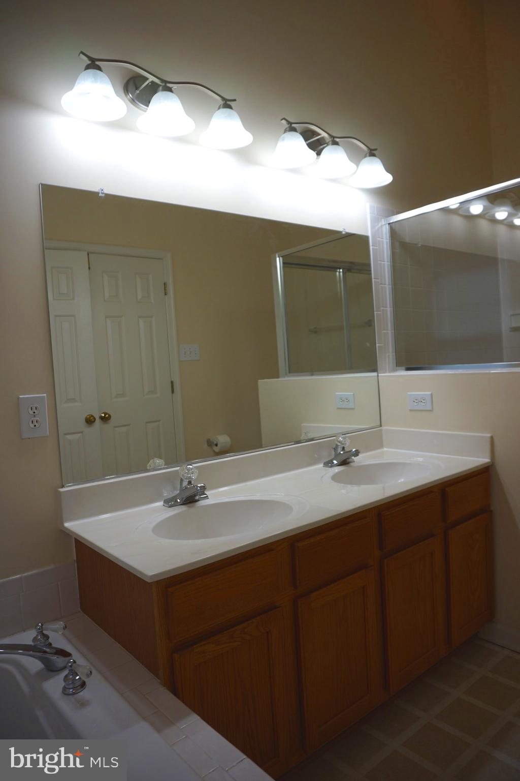 9724 Athletic Way Gaithersburg, MD 20878 - Photo 44 of 48
