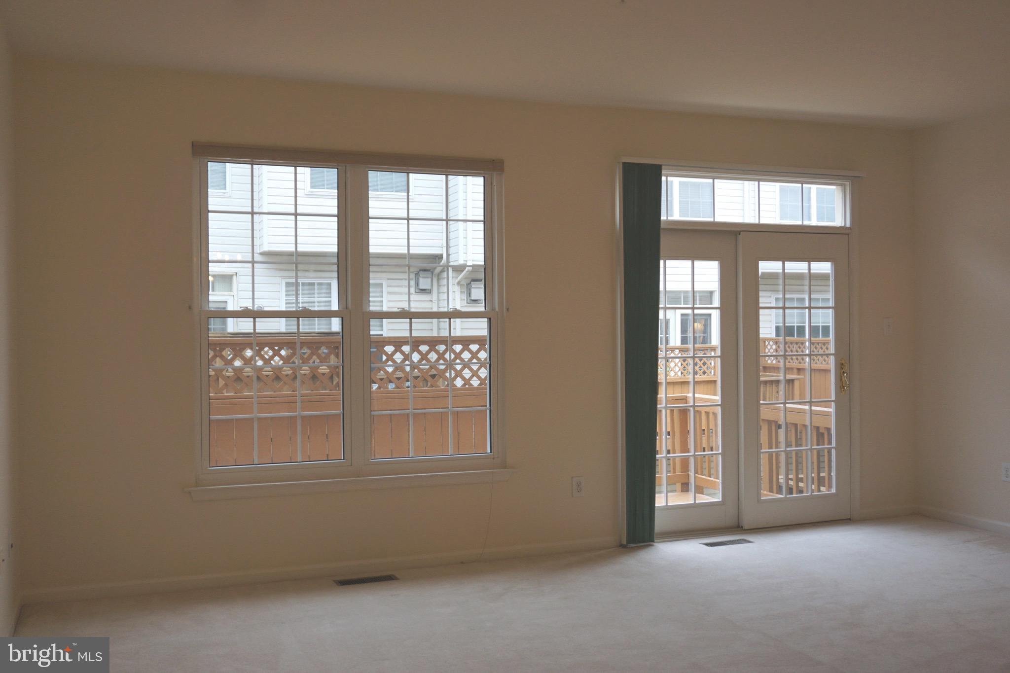 9724 Athletic Way Gaithersburg, MD 20878 - Photo 6 of 48