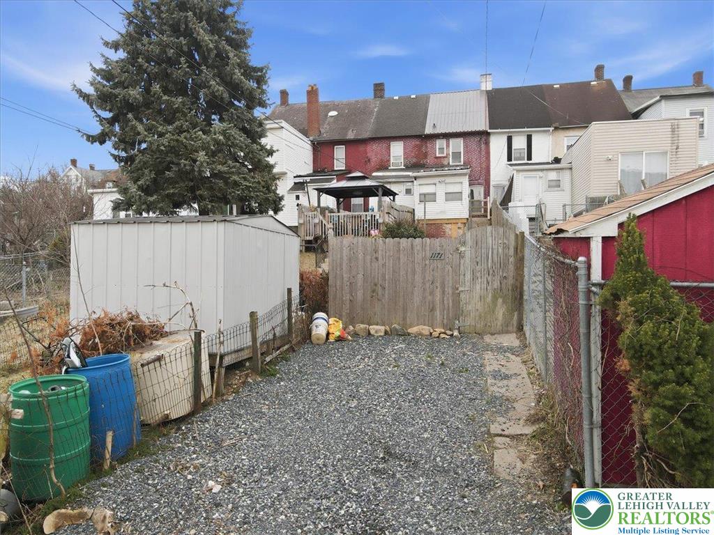 1171 Mechanic Street Bethlehem, PA 18015 - Photo 21 of 25 a backyard of a house